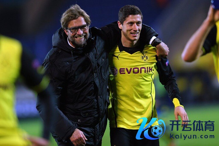 莱万:克洛普像父亲一样勾搭我体育集锦,与他的谈话对我劳动生活很进攻